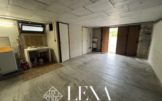 Maison bon état avec vue dégagée